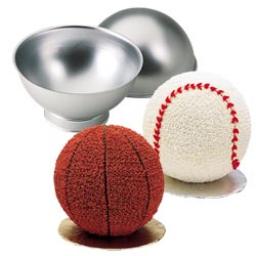 Wilton Sports Ball Pan Set