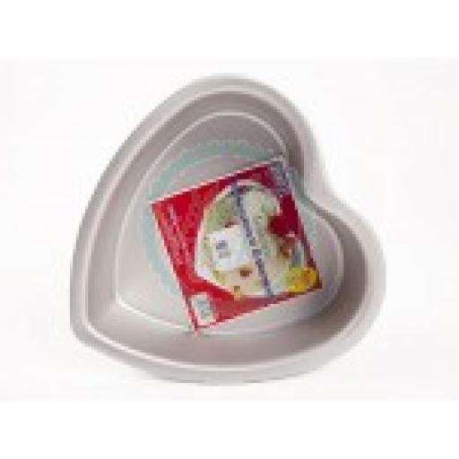 PME Seamless Prof 6in Heart Bakeware